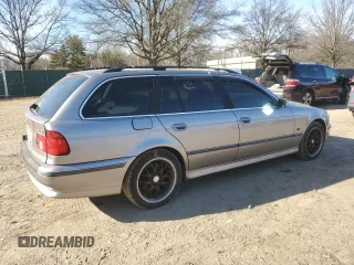 1999 BMW 5 Series 528iAt with VIN WBADP6334XBV60122, listed as a Copart auction lot 44493325 with 218,746 mi miles and Salvage Title. Bid and sale history available at carsss.com. Image 3.