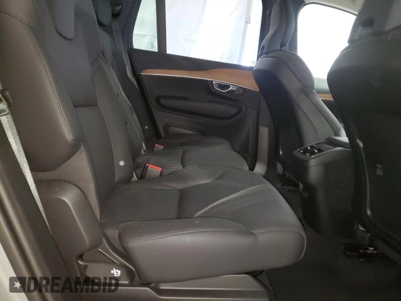 2024 Volvo XC90 Plus Bright Theme with VIN YV4L12PE5R1229821, listed as a Copart auction lot 89335575 with 9,156 mi miles and Clean Title. Bid and sale history available at DreamBid. Image 11.