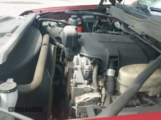2017 Chevrolet Silverado 2500HD LT z VIN 1GC2KVEG4HZ198224, wystawiony jako IAAI lot #42457953 z przebiegiem 69 901 mil mil oraz . Historia ofert i sprzedaży dostępna na DreamBid. Obrazek 19.