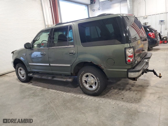 2001 Ford Expedition XLT with VIN 1FMPU16L61LB17670, listed as a Copart auction lot 84481084 with 110,064 mi miles and Clean Title. Bid and sale history available at carsss.com. Image 2.