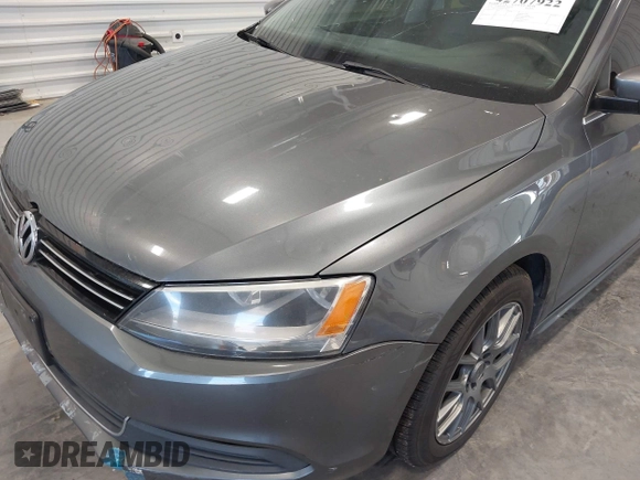 2014 Volkswagen Jetta TDI with VIN 3VWLL7AJ9EM374323, listed as a IAAI auction lot 42707922 with 153,447 mi miles and . Bid and sale history available at DreamBid. Image 6.