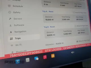 2023 Tesla Model Y Long Range z VIN 7SAYGDEE2PF908622, wystawiony jako Copart lot #47228145 z przebiegiem 10 639 mil mil oraz Szkoda całkowita • Salvage title. Historia ofert i sprzedaży dostępna na DreamBid. Obrazek 9.