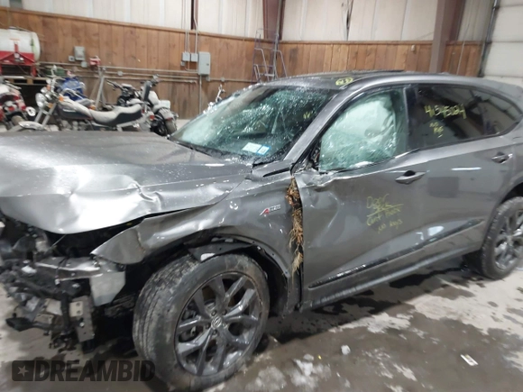2024 Acura MDX w/A-Spec Package with VIN 5J8YE1H0XRL002415, listed as a IAAI auction lot 41545024 with 11,295 mi miles. Bid and sale history available at carsss.com. Image 13.