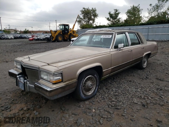 1992 Cadillac Brougham z VIN 1G6DW5479NR710170, wystawiony jako Copart lot #70194164 z przebiegiem Nie podano mil oraz Nie do naprawy • Non repairable. Historia ofert i sprzedaży dostępna na DreamBid. Obrazek 1.