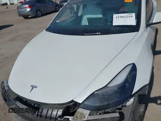 2023 Tesla Model 3 с VIN 5YJ3E1EAXPF553997, выставлен на аукционе IAAI как лот 41903219 с пробегом 31 981 миль миль и . История ставок и продаж доступна на DreamBid. Изображение 10.