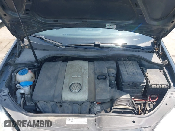 2009 Volkswagen Jetta SE with VIN 3VWRM71K59M137348, listed as a IAAI auction lot 42285086 with 120,645 mi miles and . Bid and sale history available at DreamBid. Image 10.