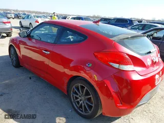 2015 Hyundai Veloster RE:FLEX with VIN KMHTC6AD7FU220449, listed as a IAAI auction lot 41752430 with 70,132 mi miles. Bid and sale history available at carsss.com. Image 3.
