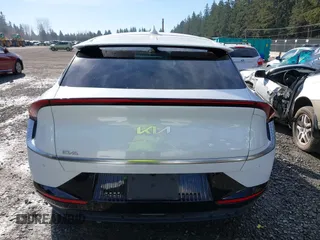 2022 Kia EV6 Wind with VIN KNDC3DLC5N5034110, listed as a IAAI auction lot 41667440 with 25,780 mi miles. Bid and sale history available at carsss.com. Image 17.