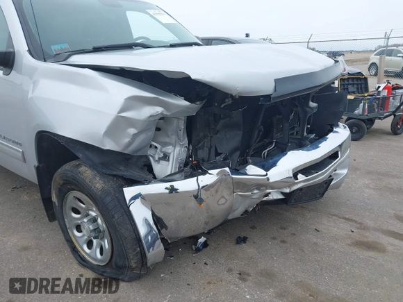 2012 Chevrolet Silverado 1500 LT with VIN 1GCNKSE04CZ182287, listed as a IAAI auction lot 41915911 with 125,217 mi miles. Bid and sale history available at carsss.com. Image 6.