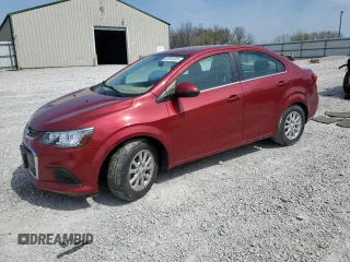 2019 Chevrolet Sonic LT z VIN 1G1JD5SB6K4102430, wystawiony jako Copart lot #52694955 z przebiegiem Nie podano mil oraz Szkoda całkowita • Salvage title. Historia ofert i sprzedaży dostępna na DreamBid. Obrazek 1.