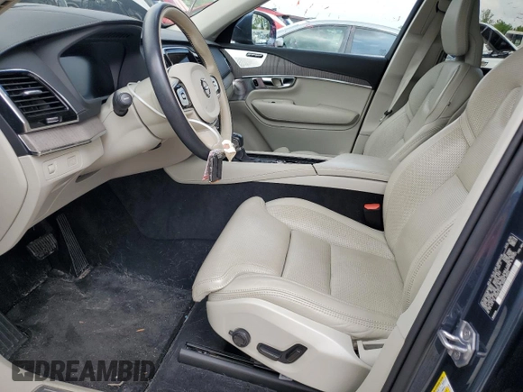 2021 Volvo XC90 Inscription с VIN YV4A221L9M1681162, выставлен на аукционе Copart как лот 56593655 с пробегом 49 393 миль миль и Списание • Salvage title. История ставок и продаж доступна на DreamBid. Изображение 7.