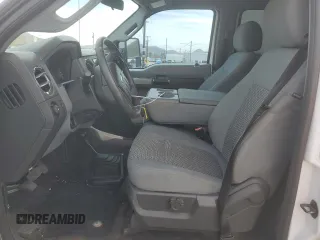 2016 Ford F-250 Lariat z VIN 1FT7W2BT7GEB96211, wystawiony jako Copart lot #46957185 z przebiegiem 73 915 mil mil oraz Szkoda całkowita • Salvage title. Historia ofert i sprzedaży dostępna na DreamBid. Obrazek 7.