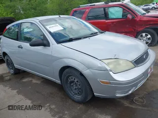 2007 Ford Focus S with VIN 1FAFP31N97W218727, listed as a IAAI auction lot 42183392 with 135,456 mi miles and . Bid and sale history available at carsss.com. Image 1.