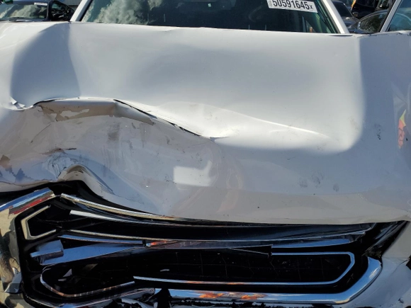 2015 GMC Yukon SLT with VIN 1GKS2BKC4FR143581, listed as a Copart auction lot 50591645 with 0 mi miles and Salvage Title. Bid and sale history available at carsss.com. Image 14.