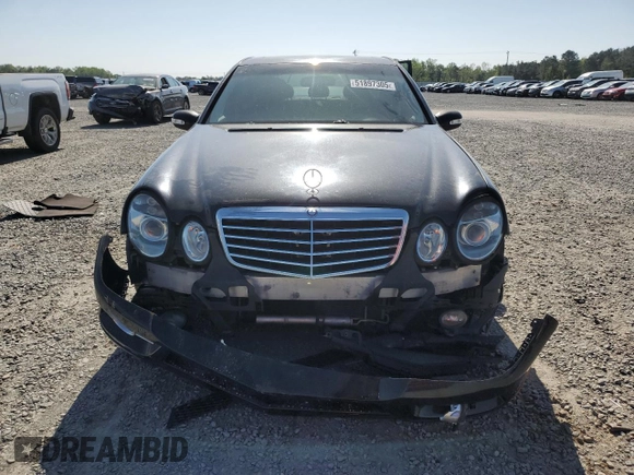 2004 Mercedes-Benz E 500 z VIN WDBUF70J54A559284, wystawiony jako Copart lot #51897305 z przebiegiem 252 711 mil mil oraz Szkoda całkowita • Salvage title. Historia ofert i sprzedaży dostępna na DreamBid. Obrazek 5.