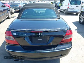 2007 Mercedes-Benz CLK 550 z VIN WDBTK72F07T079596, wystawiony jako IAAI lot #42140223 z przebiegiem 131 683 mil mil oraz . Historia ofert i sprzedaży dostępna na DreamBid. Obrazek 17.
