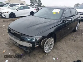 2013 BMW 3 Series 328i z VIN WBA3A5G54DNP20416, wystawiony jako IAAI lot #42092526 z przebiegiem 136 545 mil mil oraz . Historia ofert i sprzedaży dostępna na DreamBid. Obrazek 2.