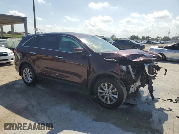 2020 Kia Sorento LX with VIN 5XYPG4A3XLG701329, listed as a Copart auction lot 50432765 with 96,758 mi miles and Non Repairable. Bid and sale history available at carsss.com. Image 4.