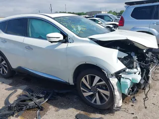2023 Nissan Murano SL z VIN 5N1AZ2CS0PC130237, wystawiony jako IAAI lot #42103971 z przebiegiem 48 316 mil mil oraz . Historia ofert i sprzedaży dostępna na DreamBid. Obrazek 1.