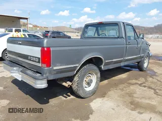 1995 Ford F-250 with VIN 2FTHF25H8SCA12128, listed as a IAAI auction lot 41806359 with 90,950 mi miles. Bid and sale history available at carsss.com. Image 4.