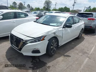 2021 Nissan Altima SR with VIN 1N4BL4CV8MN366334, listed as a IAAI auction lot 41960990 with 119,977 mi miles and . Bid and sale history available at carsss.com. Image 18.