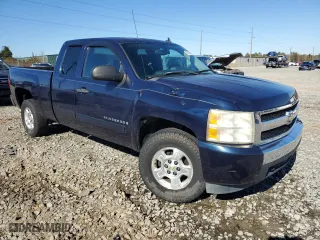 2008 Chevrolet Silverado 1500 LT w/1LT with VIN 2GCEC19J181279215, listed as a Copart auction lot 87639865 with 161,826 mi miles and Salvage Title. Bid and sale history available at carsss.com. Image 4.