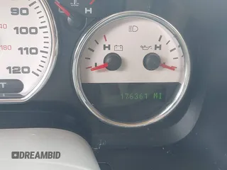 2005 Ford F-150 XLT с VIN 1FTPW14555FA82420, выставлен на аукционе IAAI как лот 42576949 с пробегом 176 361 миль миль и . История ставок и продаж доступна на DreamBid. Изображение 7.