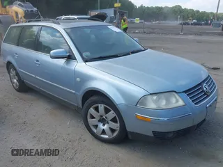 2003 Volkswagen Passat GLX with VIN WVWWH63B13E410638, listed as a IAAI auction lot 42773920 with 153,939 mi miles and . Bid and sale history available at DreamBid. Image 1.