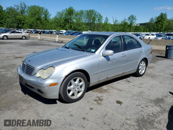 2002 Mercedes-Benz C 230/260/280/320 with VIN WDBRF61J42F284358, listed as a Copart auction lot 57496275 with 215,776 mi miles and Clean title. Bid and sale history available at DreamBid. Image 1.