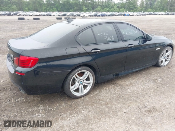 2013 BMW 5 Series 550i xDrive с VIN WBAFU9C51DDY72113, выставлен на аукционе IAAI как лот 42446069 с пробегом Не указан миль и . История ставок и продаж доступна на DreamBid. Изображение 4.