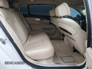 2016 BMW 7 Series 740i with VIN WBA7E2C50GG546752, listed as a Copart auction lot 37513414 with 88,813 mi miles. Bid and sale history available at carsss.com. Image 10.