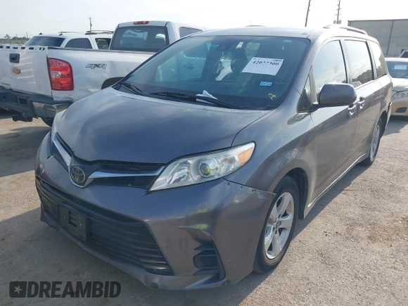 2018 Toyota Sienna LE Auto Access Seat with VIN 5TDKZ3DC2JS915905, listed as a IAAI auction lot 42027300 with 174,770 mi miles. Bid and sale history available at carsss.com. Image 20.
