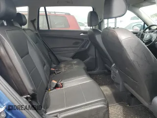 2018 Volkswagen Tiguan SEL z VIN 3VV2B7AX4JM076635, wystawiony jako Copart lot #54713815 z przebiegiem 162 692 mil mil oraz Szkoda całkowita • Salvage title. Historia ofert i sprzedaży dostępna na DreamBid. Obrazek 10.