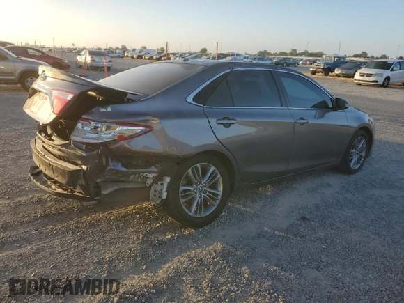 2017 Toyota Camry XLE z VIN 4T1BF1FK2HU386572, wystawiony jako Copart lot #60453915 z przebiegiem 120 340 mil mil oraz Szkoda całkowita • Salvage title. Historia ofert i sprzedaży dostępna na DreamBid. Obrazek 3.