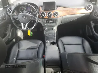 2014 Mercedes-Benz B Electric Drive with VIN WDDVP9AB4EJ003352, listed as a Copart auction lot 82856804 with 88,533 mi miles and Clean Title. Bid and sale history available at DreamBid. Image 8.
