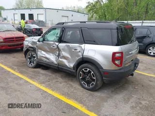 2021 Ford Bronco Sport Outer Banks z VIN 3FMCR9C62MRA37544, wystawiony jako IAAI lot #42259814 z przebiegiem 59 746 mil mil oraz . Historia ofert i sprzedaży dostępna na DreamBid. Obrazek 3.