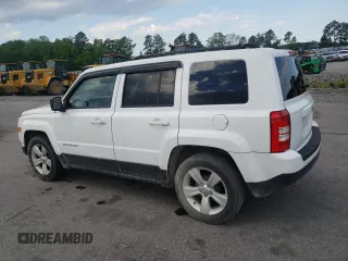 2016 Jeep Patriot Latitude with VIN 1C4NJPFA3GD612918, listed as a Copart auction lot 55830645 with 165,024 mi miles and Clean title. Bid and sale history available at DreamBid. Image 2.