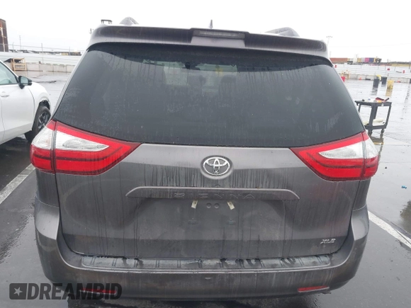 2018 Toyota Sienna XLE Auto Access Seat with VIN 5TDYZ3DC0JS917727, listed as a IAAI auction lot 41746005 with 130,565 mi miles and . Bid and sale history available at DreamBid. Image 16.