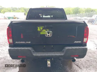 2021 Honda Ridgeline RTL-E with VIN 5FPYK3F75MB015370, listed as a IAAI auction lot 42253586 with 84,188 mi miles and . Bid and sale history available at DreamBid. Image 16.