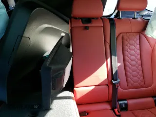 2022 BMW X3 M z VIN 5YM13EC04N9J81389, wystawiony jako Copart lot #68118072 z przebiegiem Nie podano mil oraz . Historia ofert i sprzedaży dostępna na DreamBid. Obrazek 10.