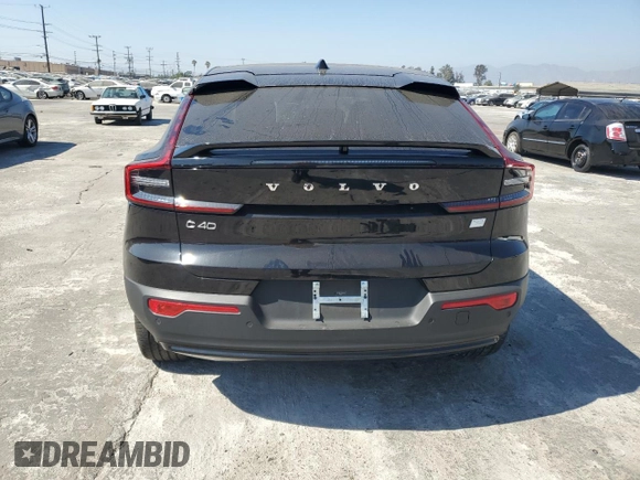 2023 Volvo C40 Ultimate z VIN YV4ED3GM6P2044486, wystawiony jako Copart lot #73490134 z przebiegiem 41 865 mil mil oraz Szkoda całkowita • Salvage title. Historia ofert i sprzedaży dostępna na DreamBid. Obrazek 6.