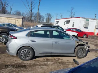 2020 Hyundai Ioniq Limited with VIN KMHC85LJXLU073635, listed as a IAAI auction lot 41371618 with 33,518 mi miles and . Bid and sale history available at DreamBid. Image 14.