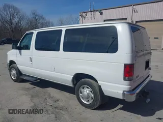 2014 Ford Econoline Passenger XL with VIN 1FBNE3BL2EDA77876, listed as a IAAI auction lot 41814216 with 127,691 mi miles. Bid and sale history available at carsss.com. Image 3.