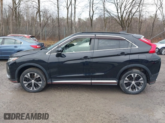 2018 Mitsubishi Eclipse Cross SE z VIN JA4AT5AA3JZ050947, wystawiony jako IAAI lot #41837556 z przebiegiem 42 698 mil mil oraz . Historia ofert i sprzedaży dostępna na DreamBid. Obrazek 14.
