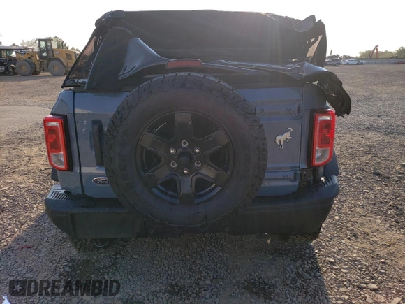 2024 Ford Bronco Black Diamond z VIN 1FMDE1BH2RLA55715, wystawiony jako Copart lot #69823114 z przebiegiem 1 476 mil mil oraz Szkoda całkowita • Salvage title. Historia ofert i sprzedaży dostępna na DreamBid. Obrazek 6.