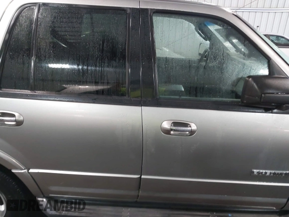 2008 Ford Expedition SSV with VIN 1FMFU15528LA34603, listed as a IAAI auction lot 42205552 with 253,225 mi miles and . Bid and sale history available at DreamBid. Image 13.