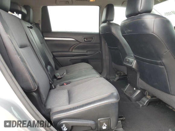 2016 Toyota Highlander LE Plus with VIN 5TDZKRFH9GS165569, listed as a Copart auction lot 60481085 with 133,422 mi miles and Salvage title. Bid and sale history available at DreamBid. Image 11.