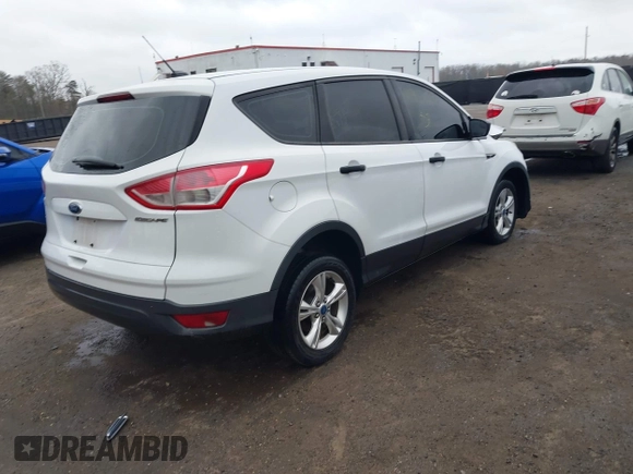 2013 Ford Escape S with VIN 1FMCU0F74DUD11737, listed as a IAAI auction lot 41907667 with 194,557 mi miles. Bid and sale history available at carsss.com. Image 4.
