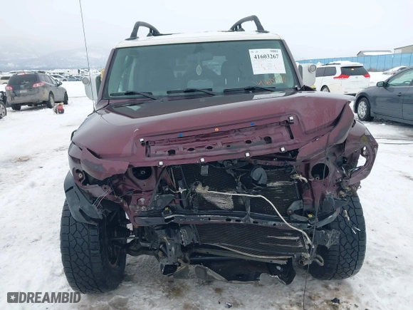 2007 Toyota FJ Cruiser with VIN JTEBU11FX70020977, listed as a IAAI auction lot 41603267 with 163,858 mi miles. Bid and sale history available at carsss.com. Image 6.