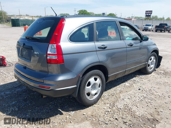 2010 Honda CR-V LX z VIN 5J6RE4H37AL079112, wystawiony jako IAAI lot #42060264 z przebiegiem 132 360 mil mil oraz . Historia ofert i sprzedaży dostępna na DreamBid. Obrazek 4.